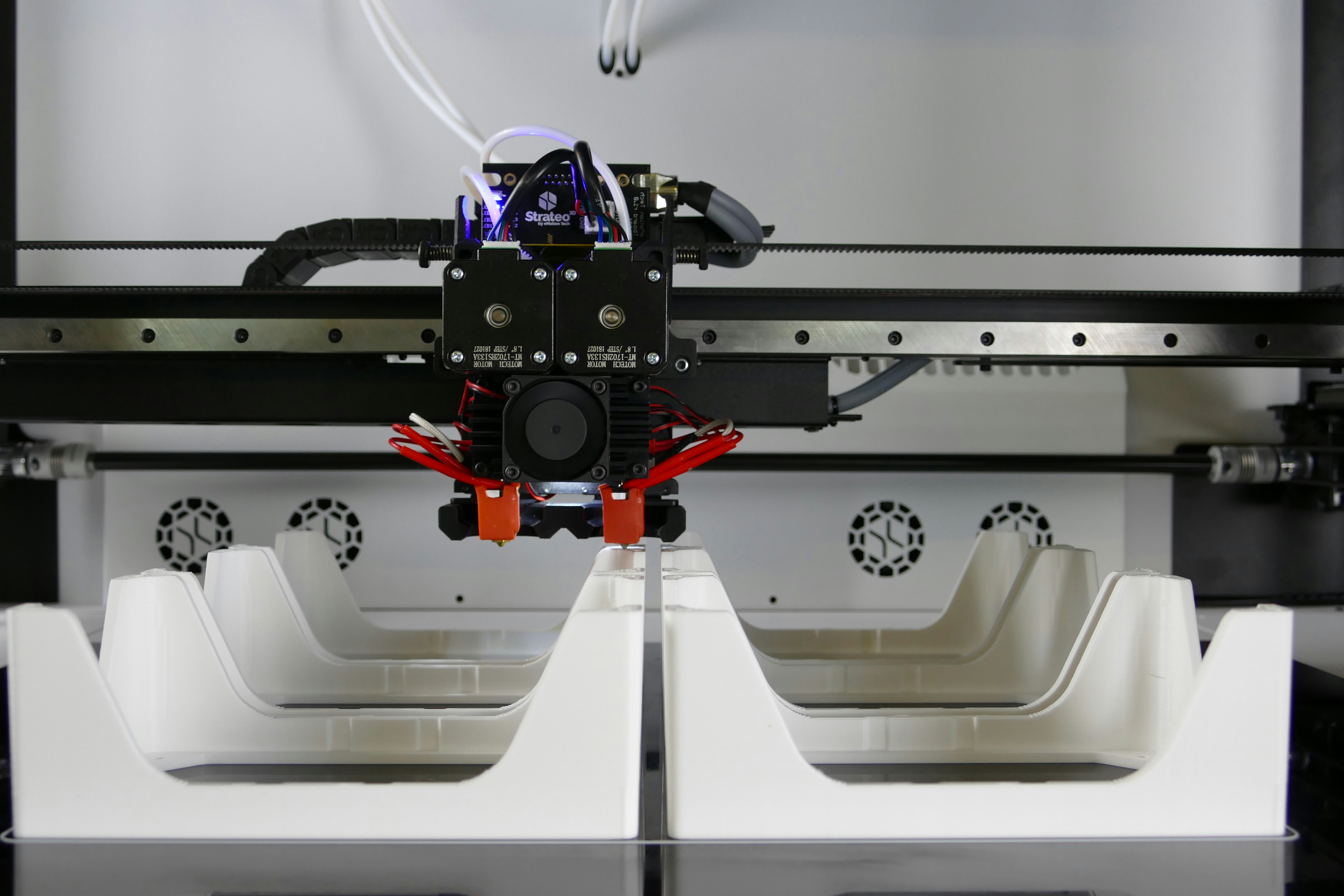 High-precision 3D printed parts for industrial manufacturing and print farm fulfillment